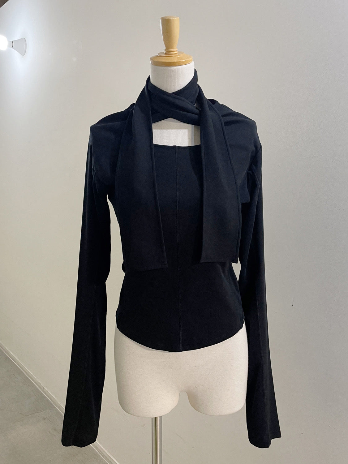 MAISONSPECIAL Ribbon Cutout Tops