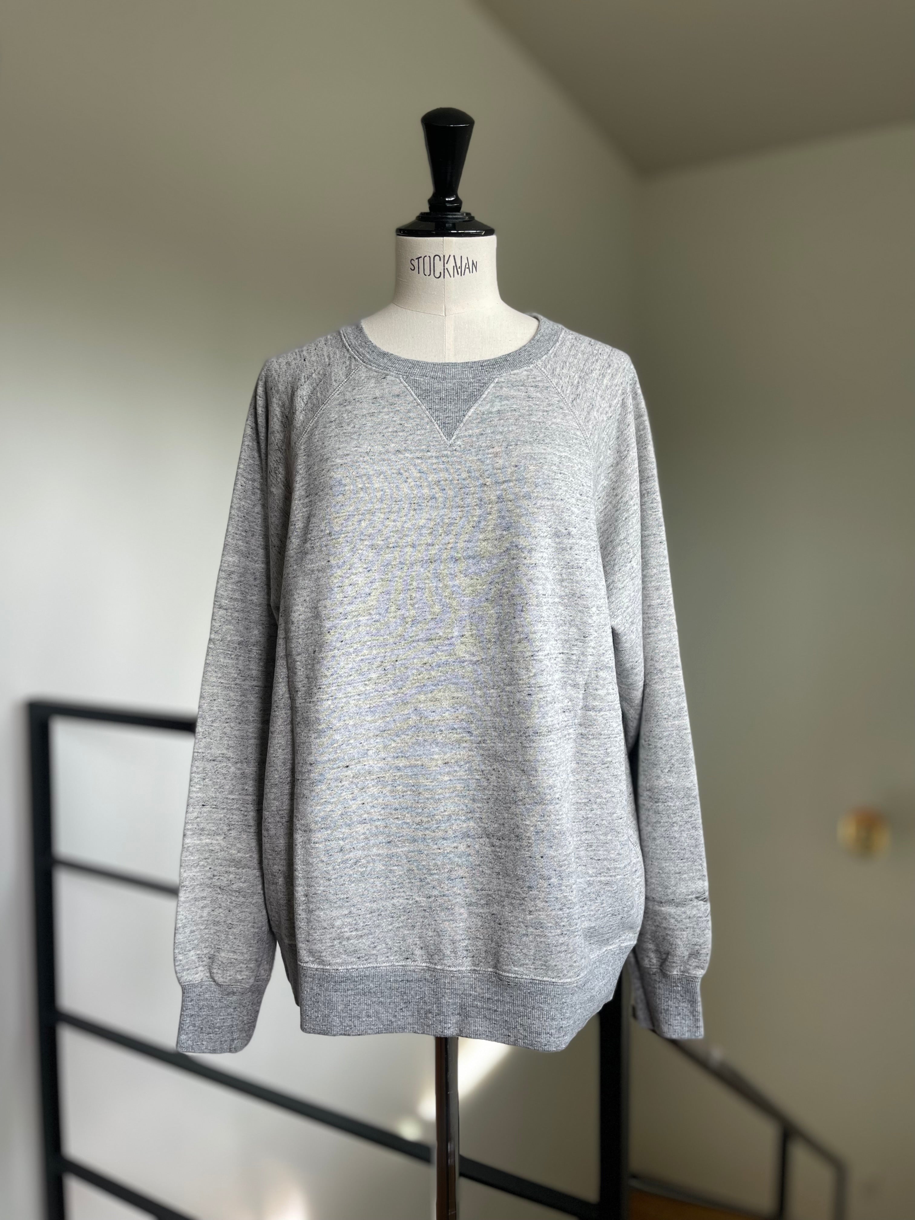 MADISONBLUE  GRAFFITI CREW NECK SWEAT
