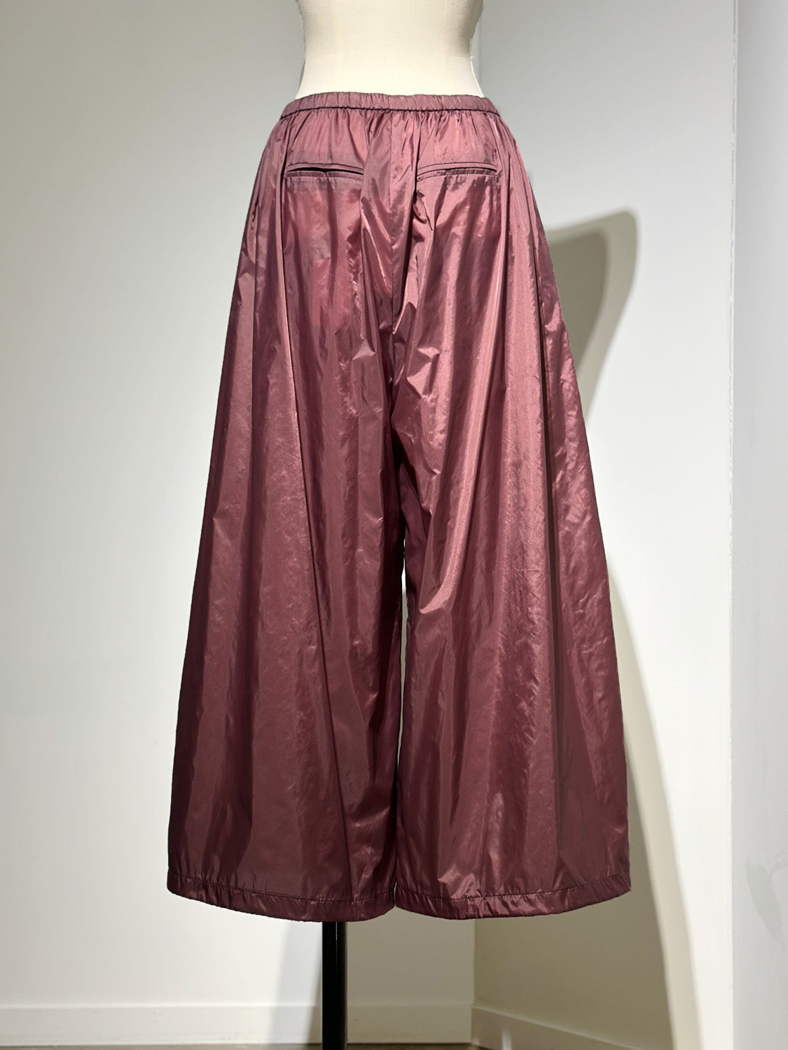 AMOMENTO NYLON SHIRRING PANTS
