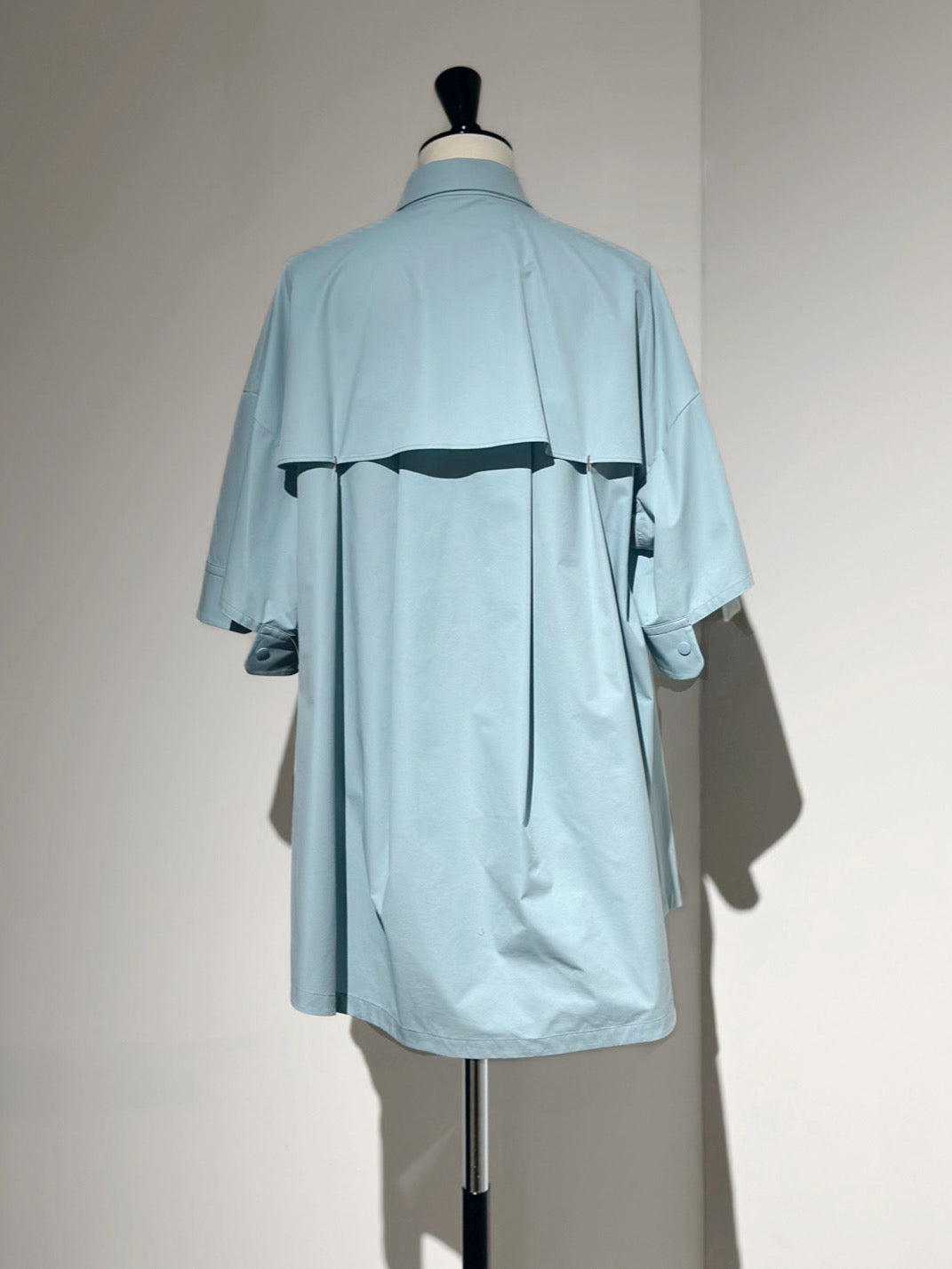 någonstans teck shirt