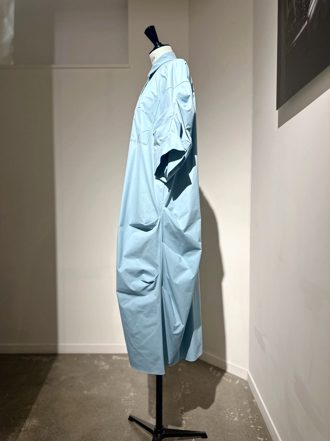 någonstans tuck drape shirt dress