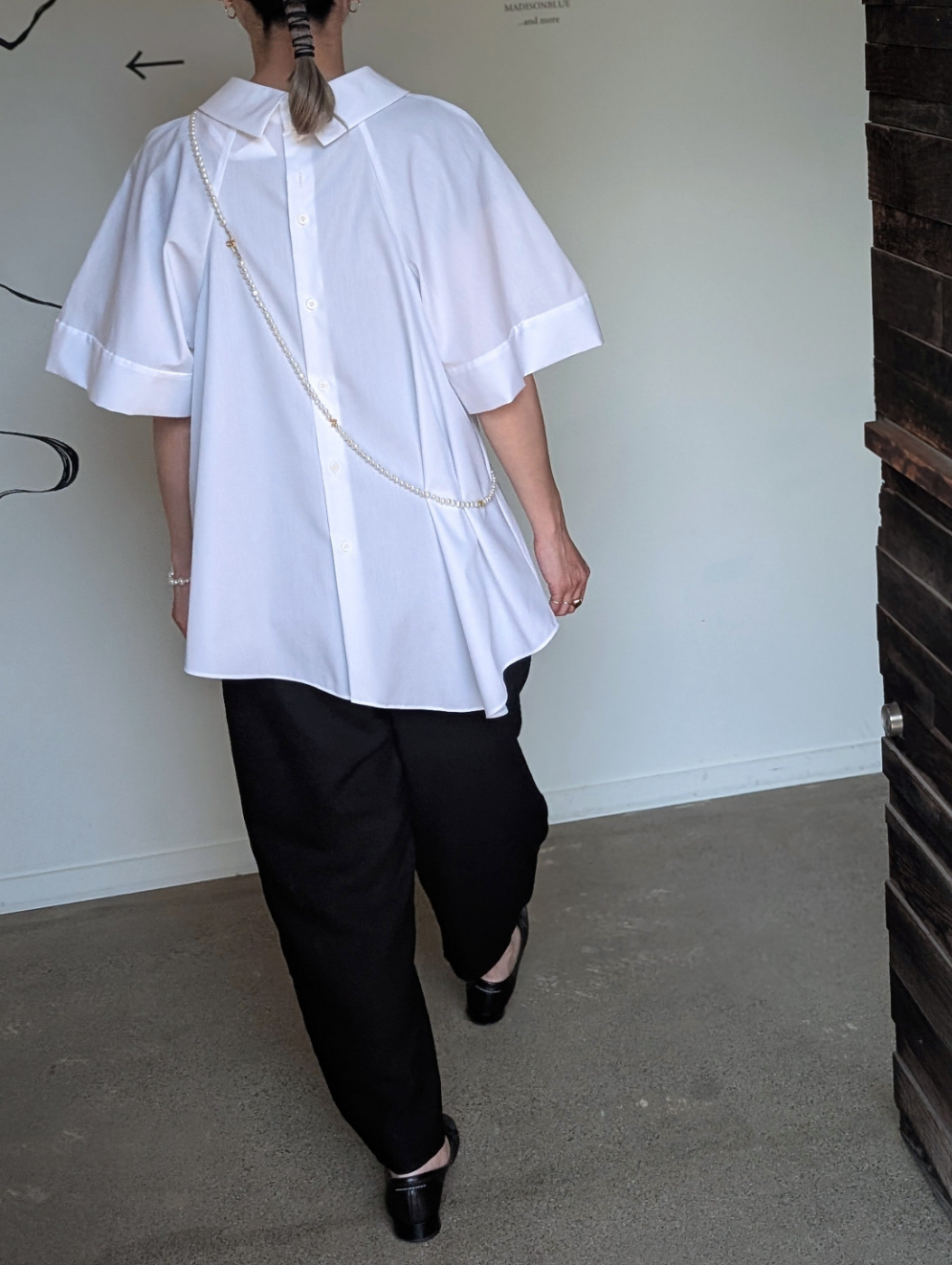 ENFOLD  HIGH-NECK BLOUSE