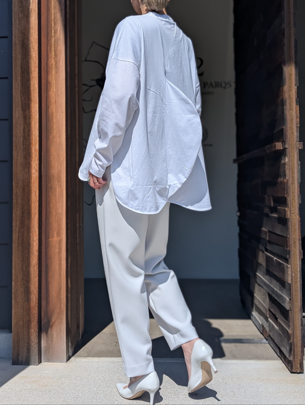 ENFOLD  ASYMMETRY DRAPE LONG-SLEEVES T-SHIRT