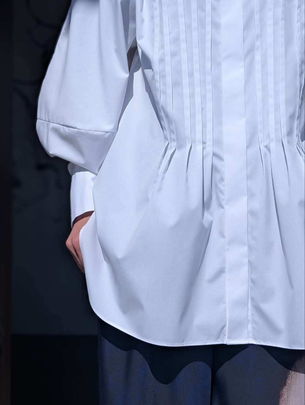 ENFOLD  RANDOM‐TUCK SHIRT