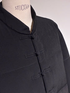 yohji yamamoto HL-B62-852 Ta TUXEDO STAND COLLAR REVERSIBLE PADDED BLOUSE