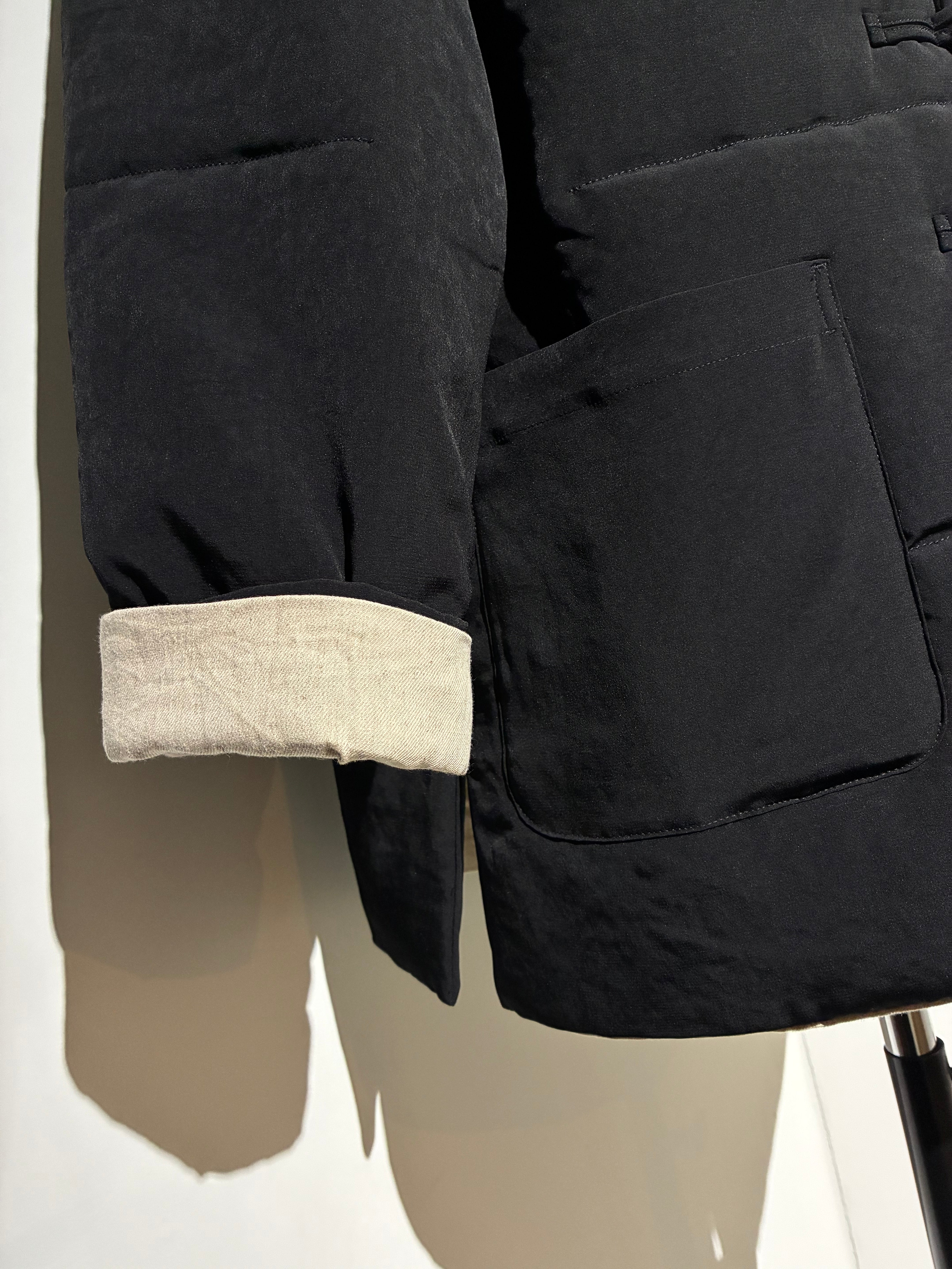 yohji yamamoto HL-B62-852 Ta TUXEDO STAND COLLAR REVERSIBLE PADDED BLOUSE
