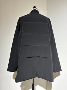 yohji yamamoto HL-B62-852 Ta TUXEDO STAND COLLAR REVERSIBLE PADDED BLOUSE