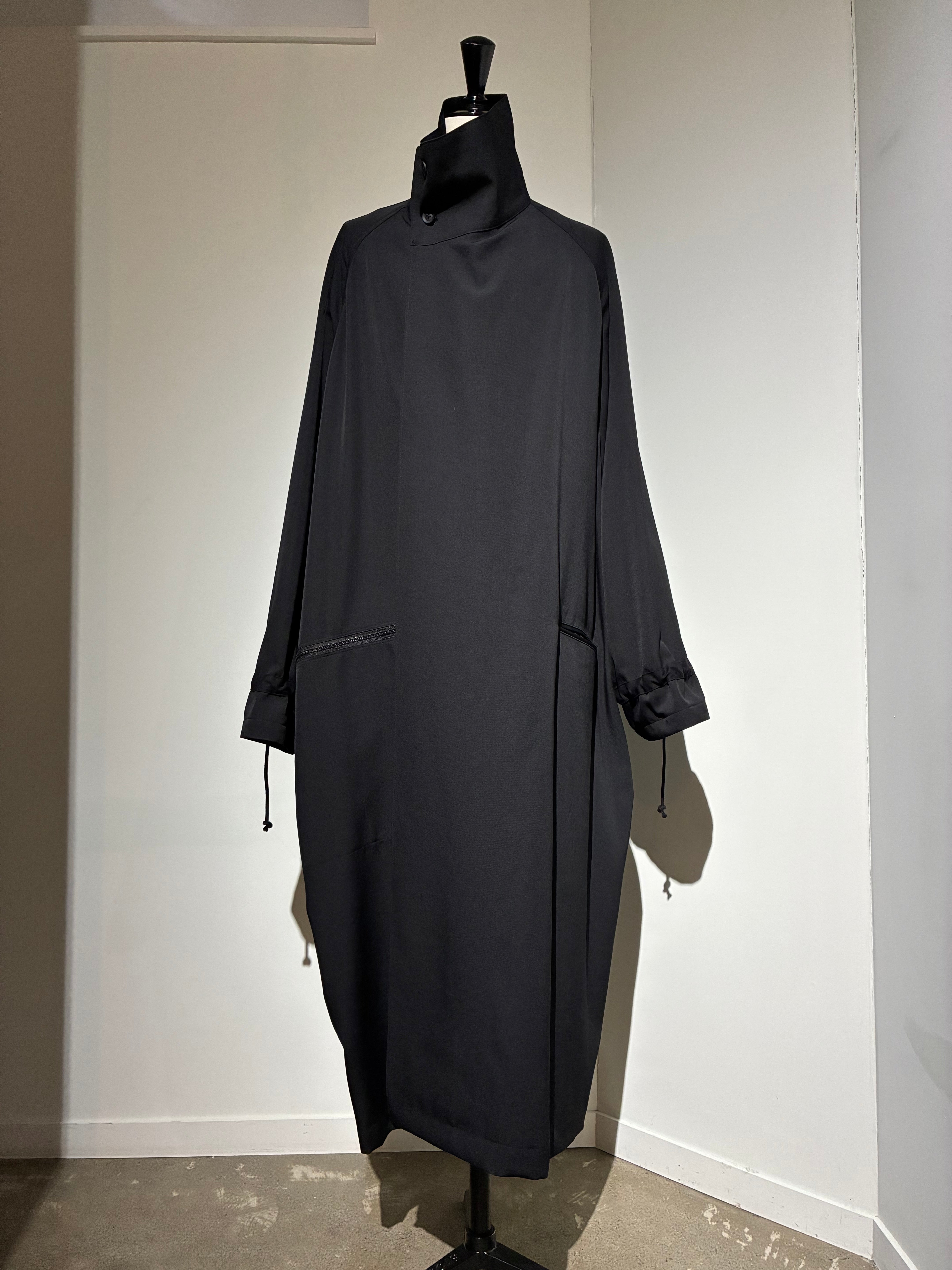 yohji yamamoto HL-C03-100 WOOL GABARDINE CROSS SHAPED ZIPPER COAT