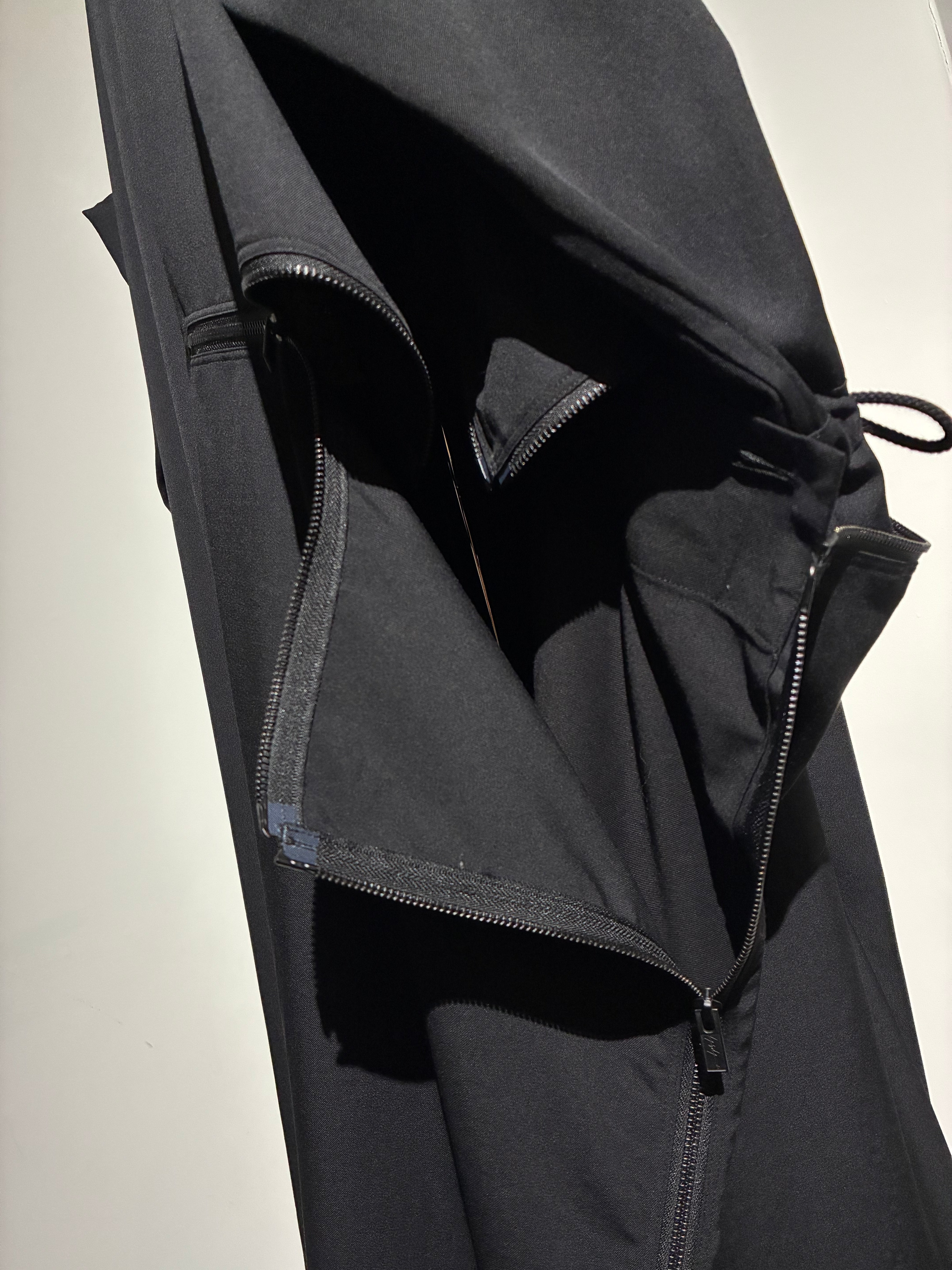 yohji yamamoto HL-C03-100 WOOL GABARDINE CROSS SHAPED ZIPPER COAT