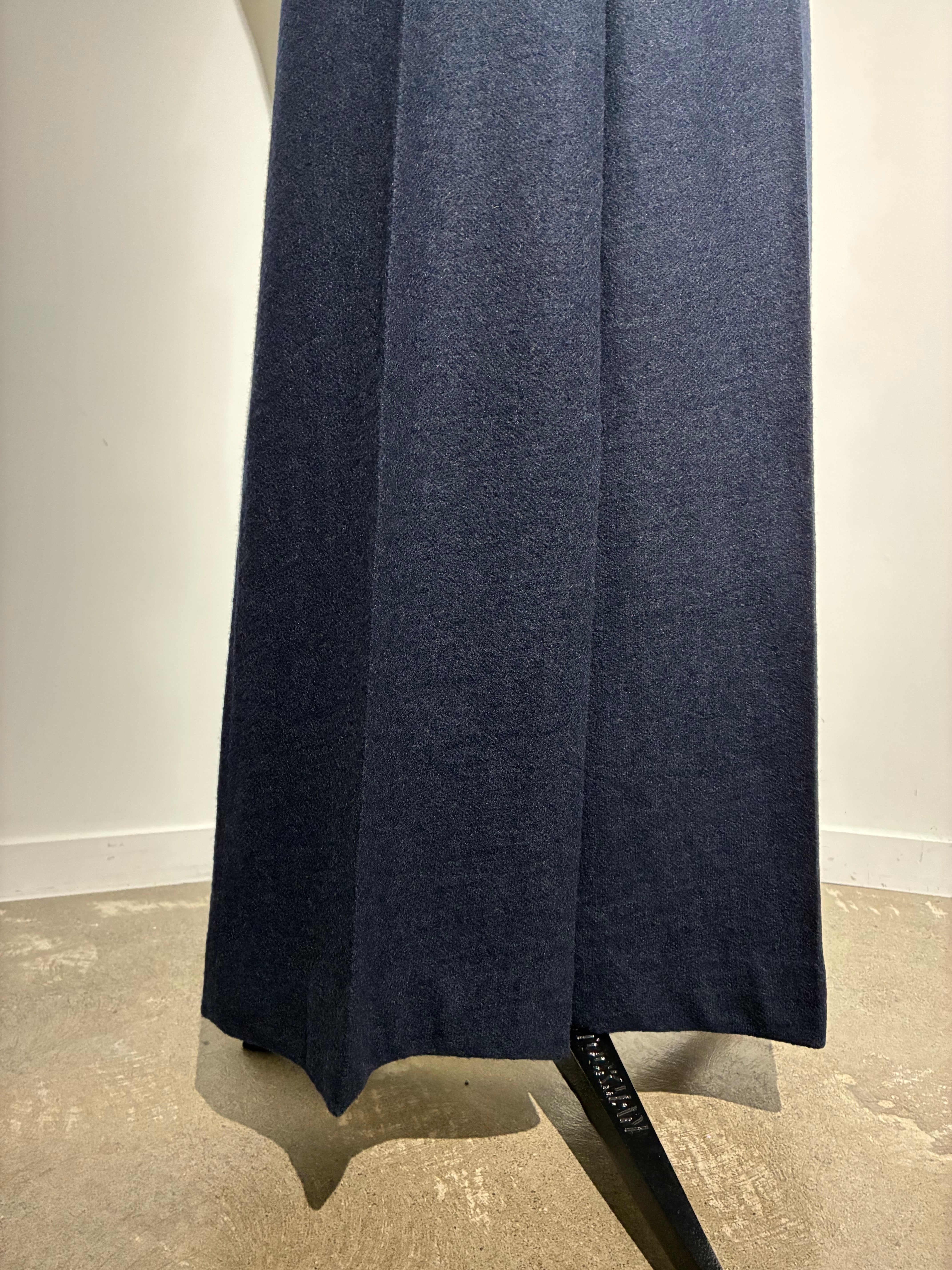 nonnotte N-25A-049 Wide Straight Trousers