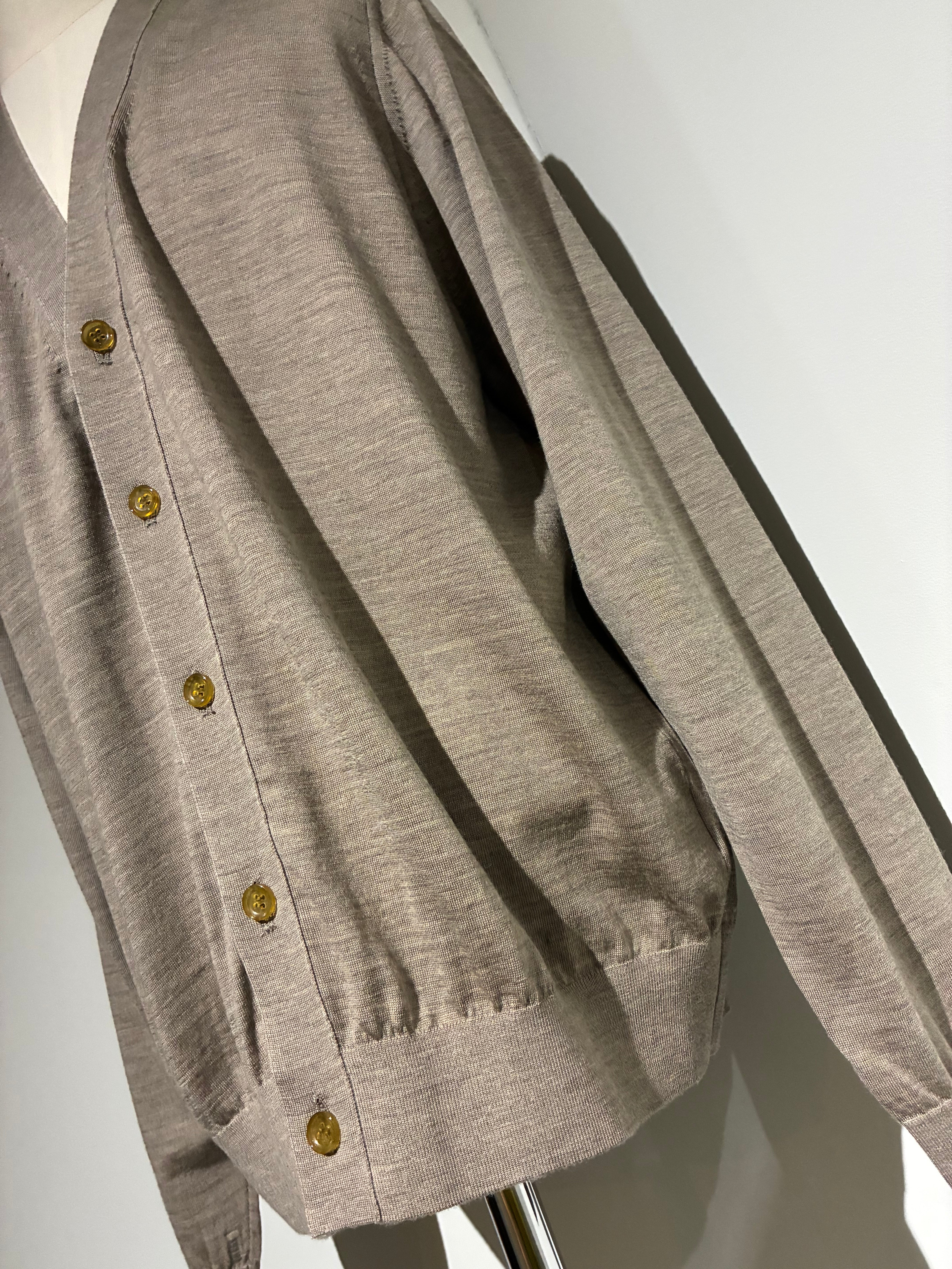 UMEDA 16GG V NECK CARDIGAN (UM302-UCD16)