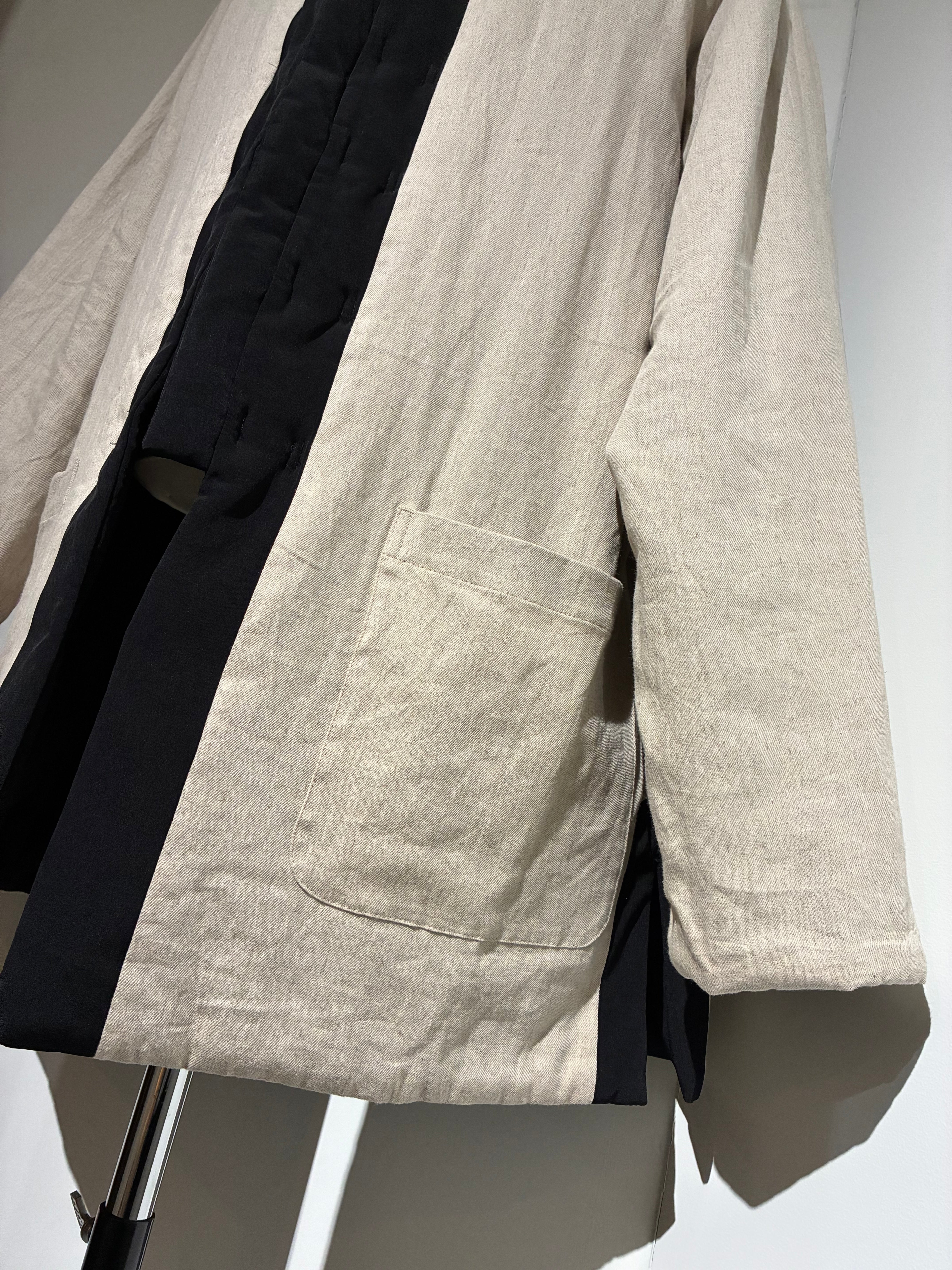 yohji yamamoto HL-B62-852 Ta TUXEDO STAND COLLAR REVERSIBLE PADDED BLOUSE