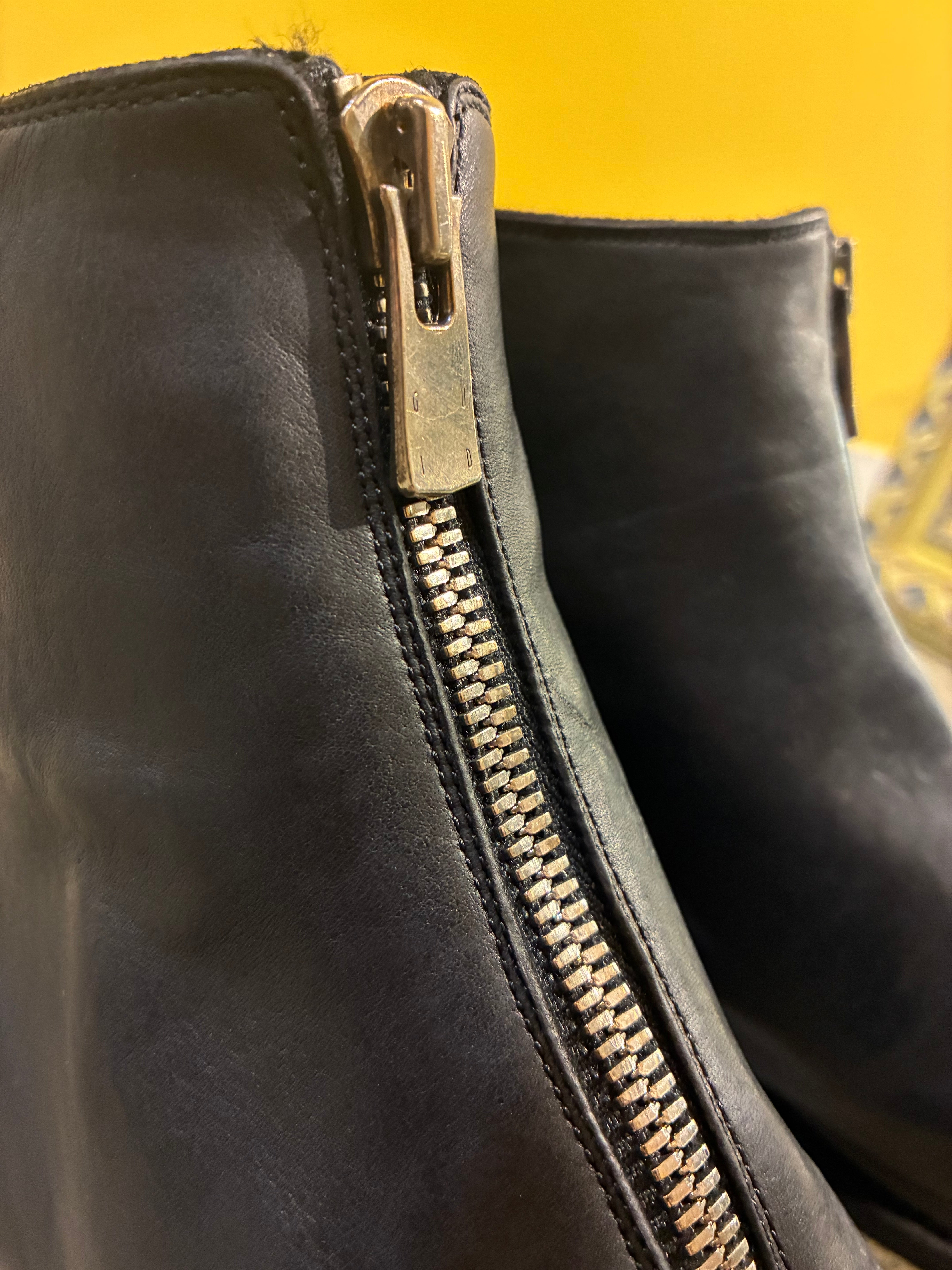 GUIDI PL1(HORSE FULL GRAIN)