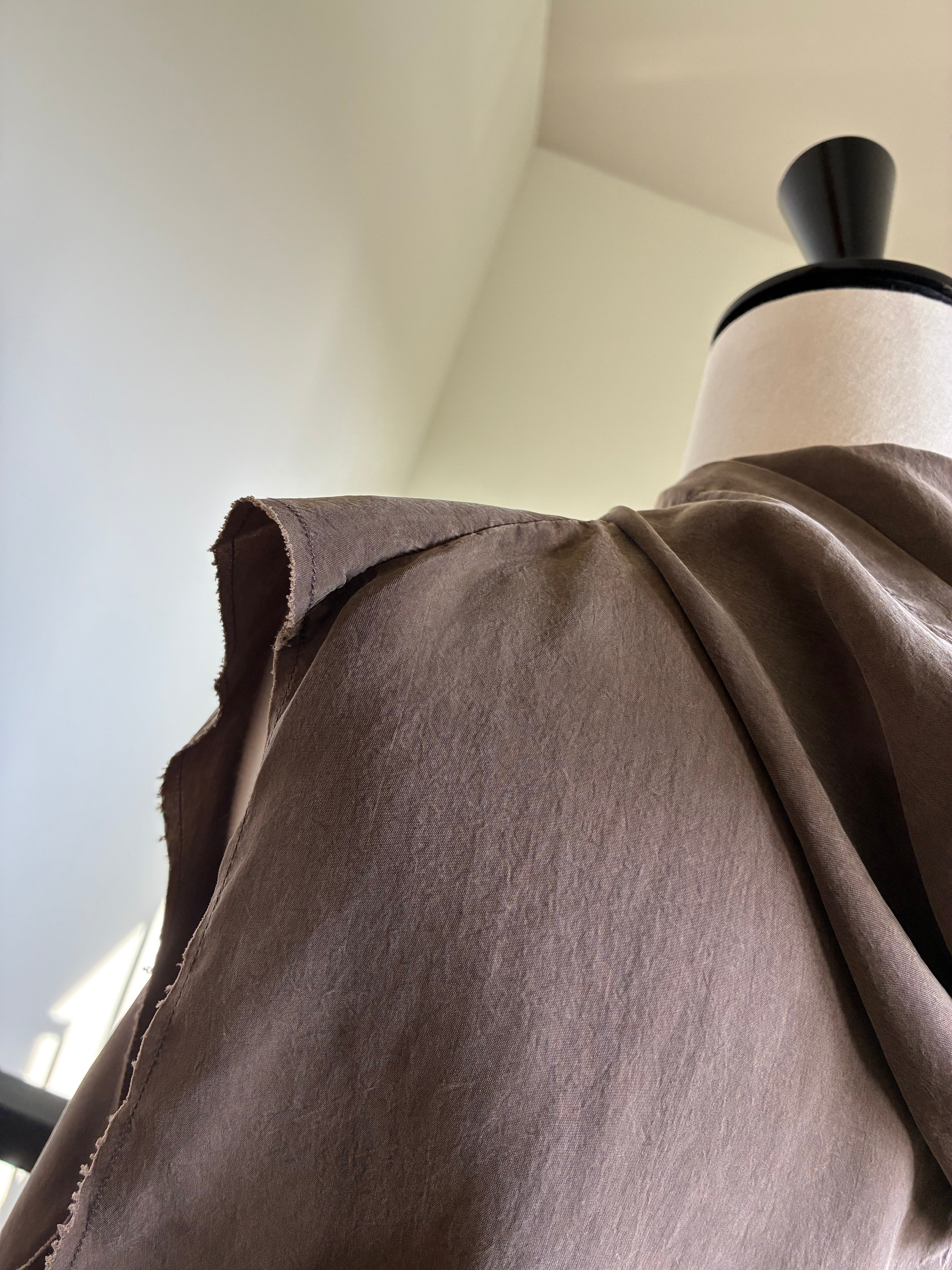 GABRIELA COLL GARMENTS NO.335 CUPRO SLEEVELESS HOODED ZIPPER TOP