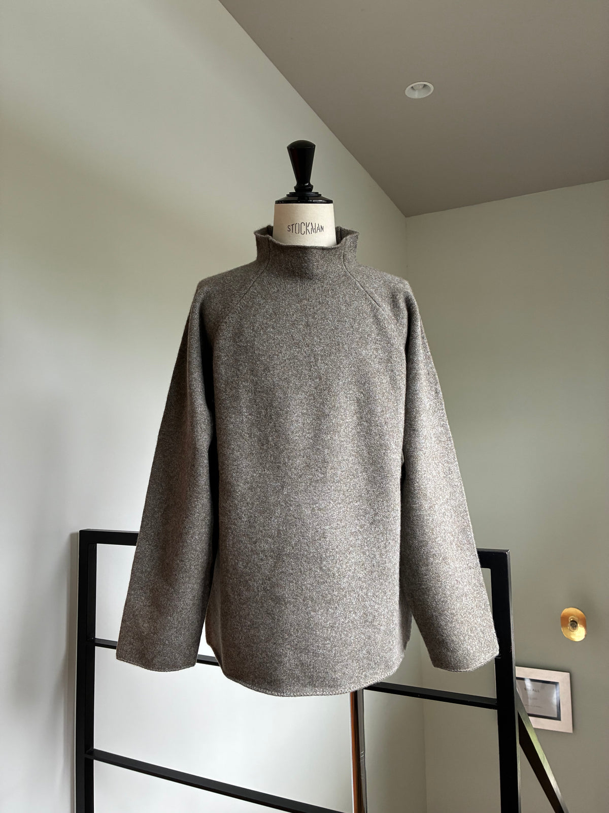 SEEALL  SAU61 KJ682M HIGH NECK SWEATER