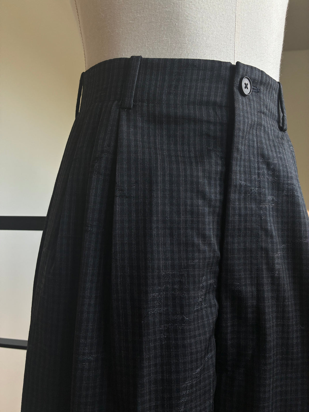 nonnotte 011 Draping Five-Tuck Wide Trousers