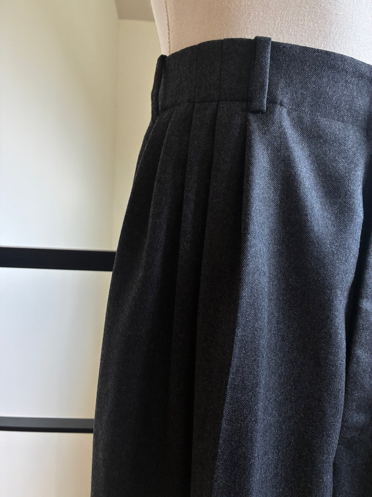 nonnotte 015 Draping Five-Tuck Wide Trousers