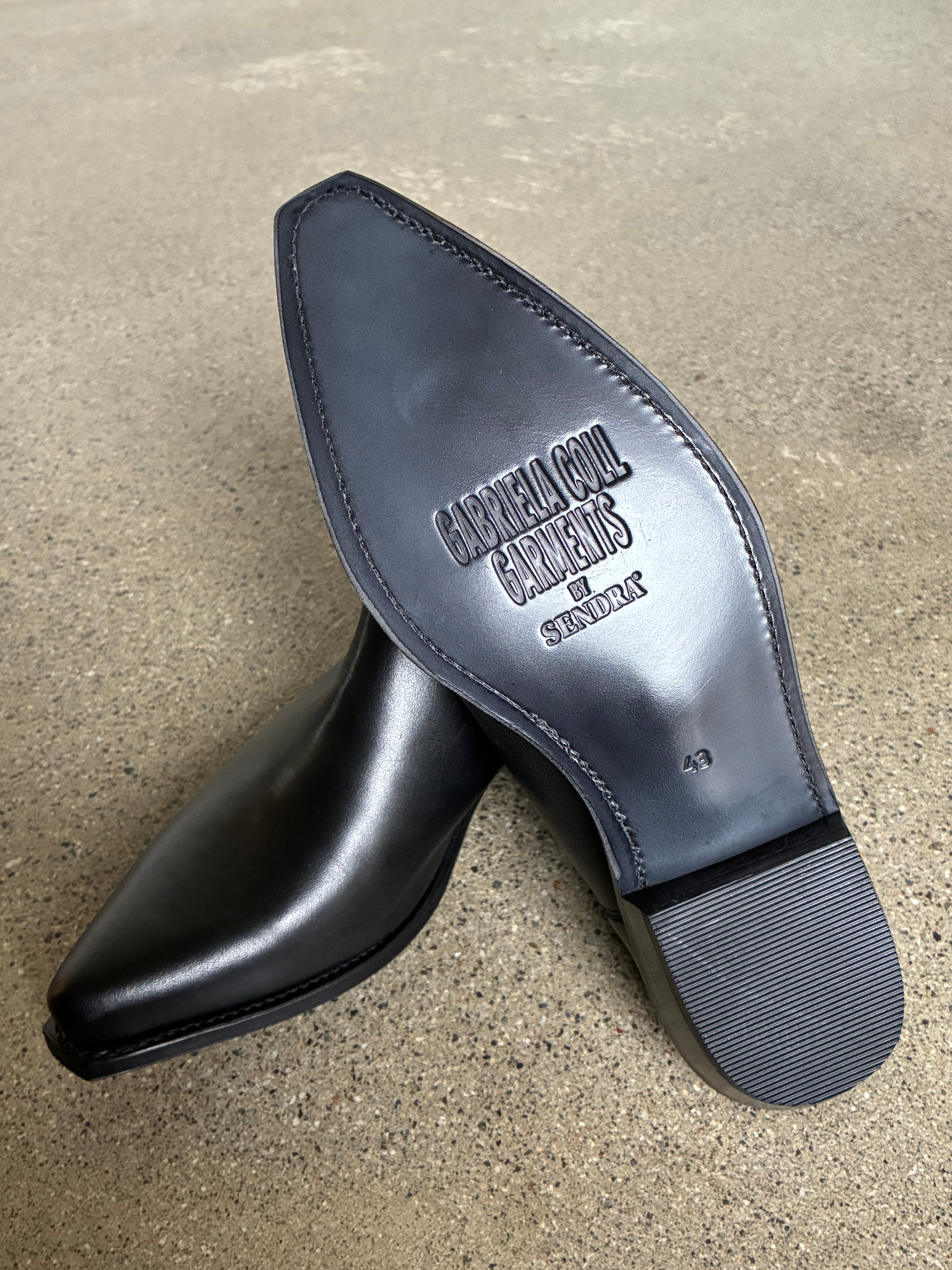 GABRIELA COLL GARMENTS S19 NO.130 BLACK SENDRA CROPPED BOOTS