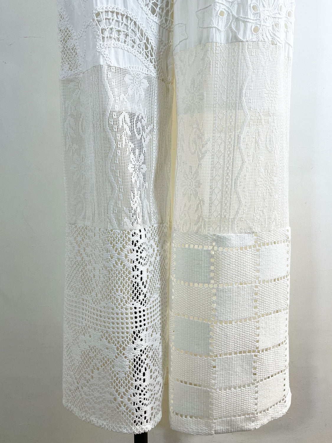 MAISONSPECIAL Lace Fabric Docking Pants