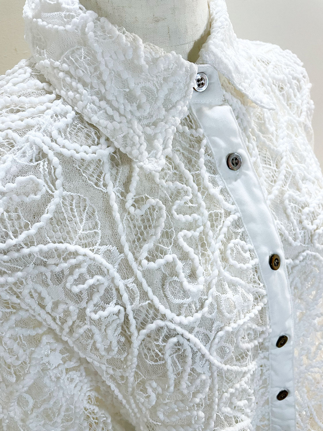 MAISONSPECIAL Embroidery Lace Fabric Short Length Shirt