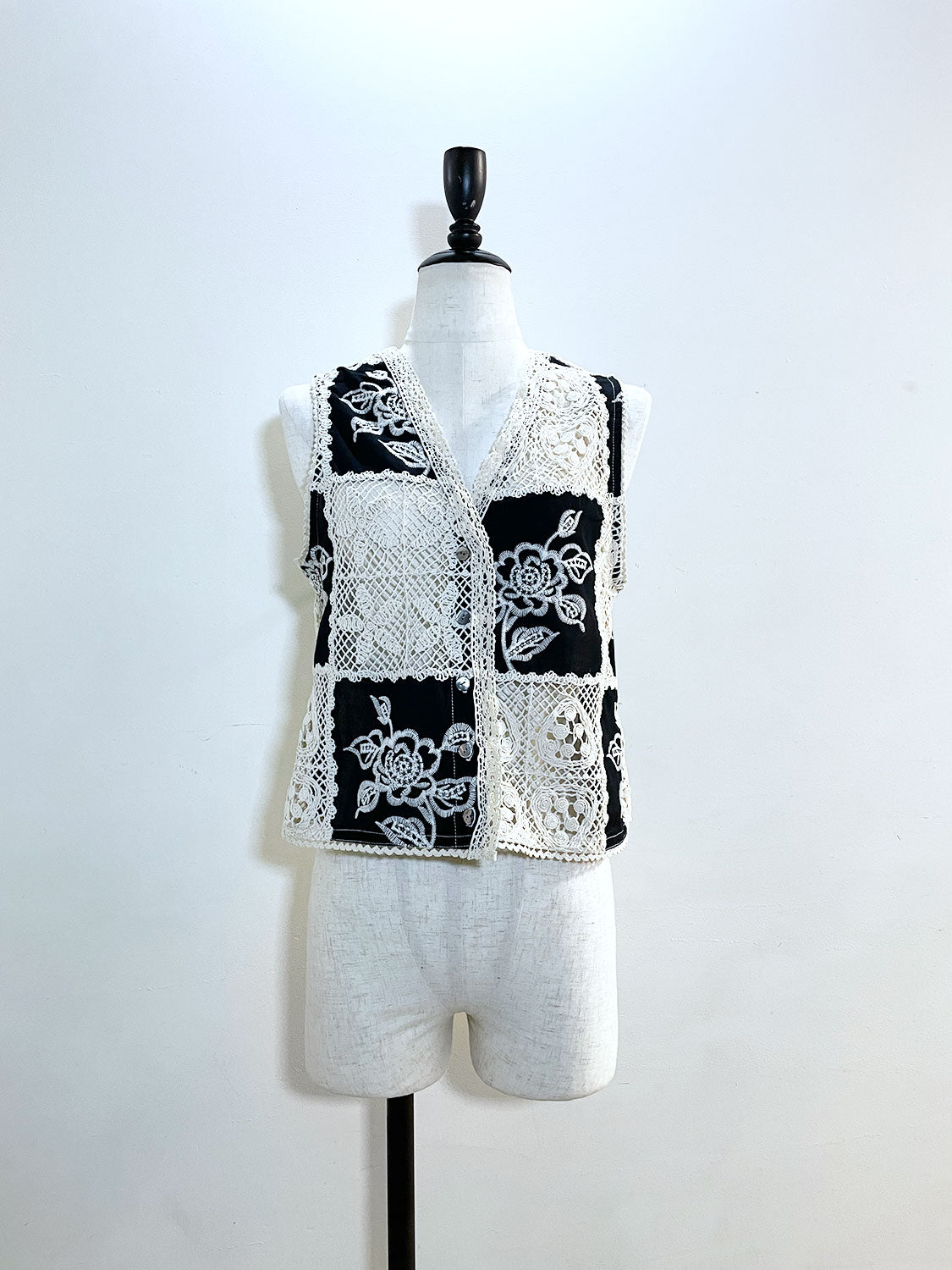 MAISONSPECIAL 2way Embroidery Vest