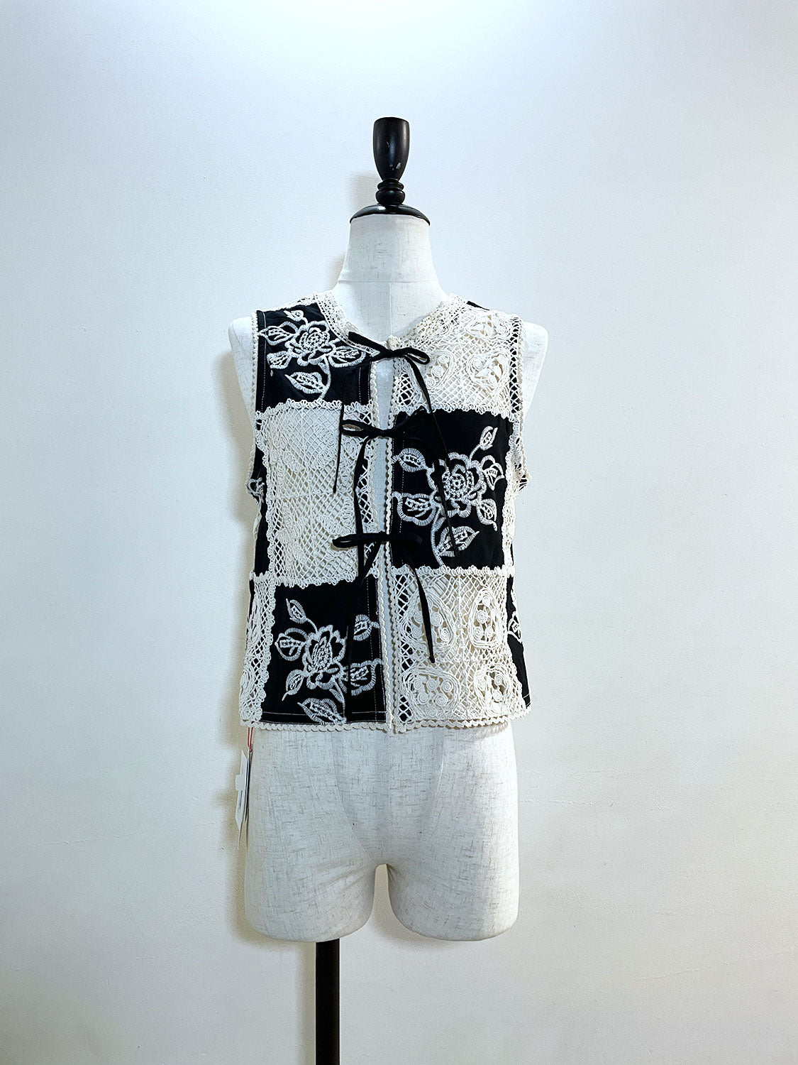 MAISONSPECIAL 2way Embroidery Vest