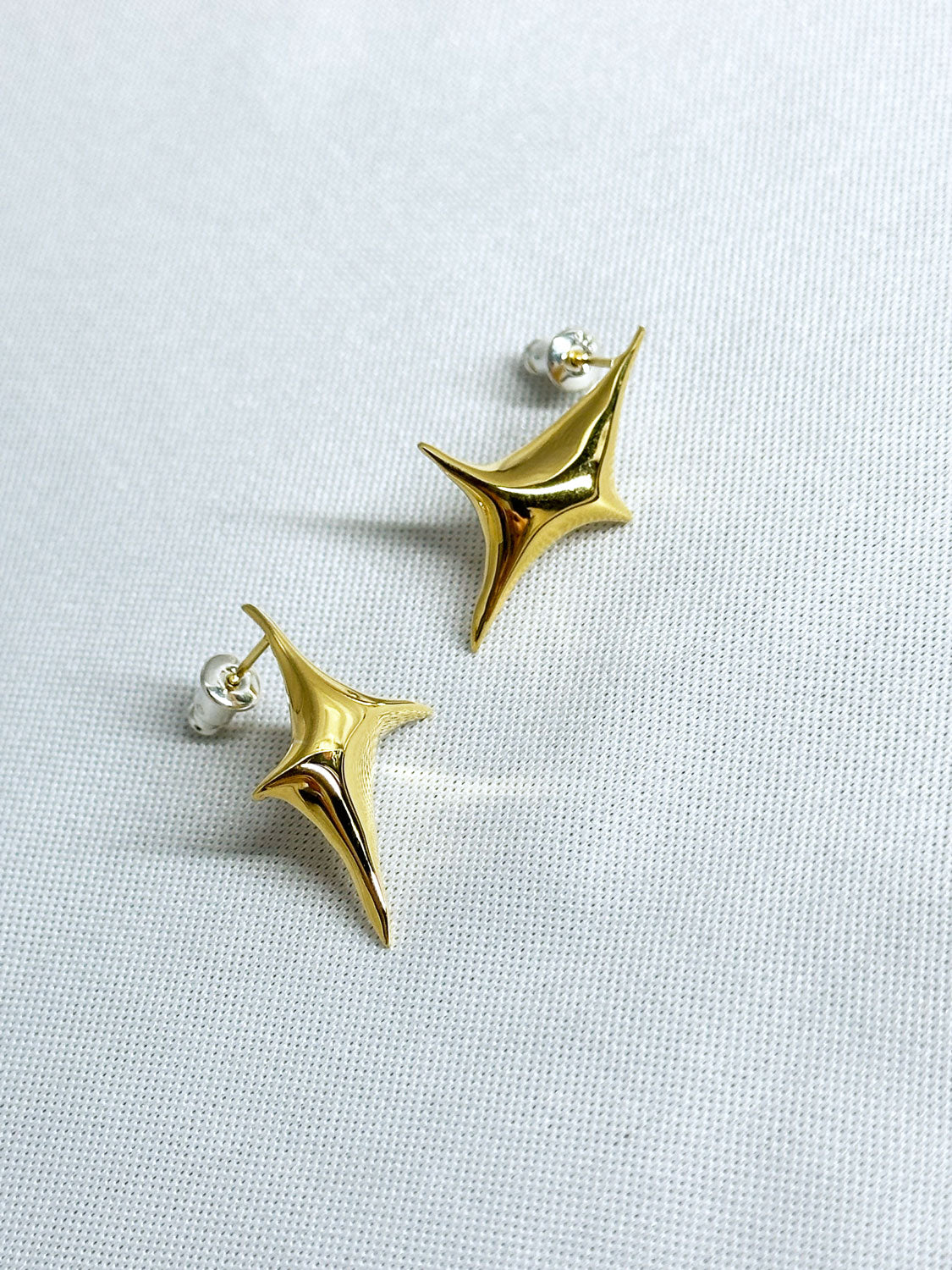 Lemme.  L14101 Fragment Earrings(GOLD)