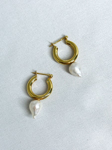Lemme.  L14105 Studs Pearl Hoop Earrings