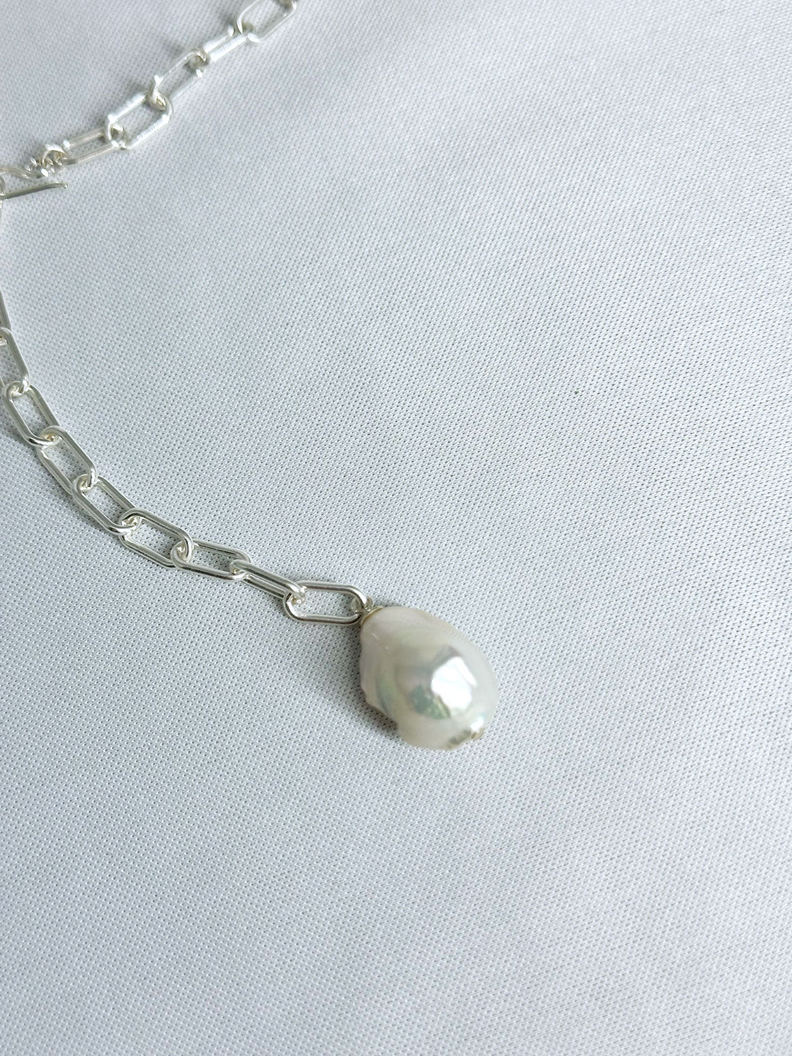 Lemme. L12308 Fog Pearl Lariet