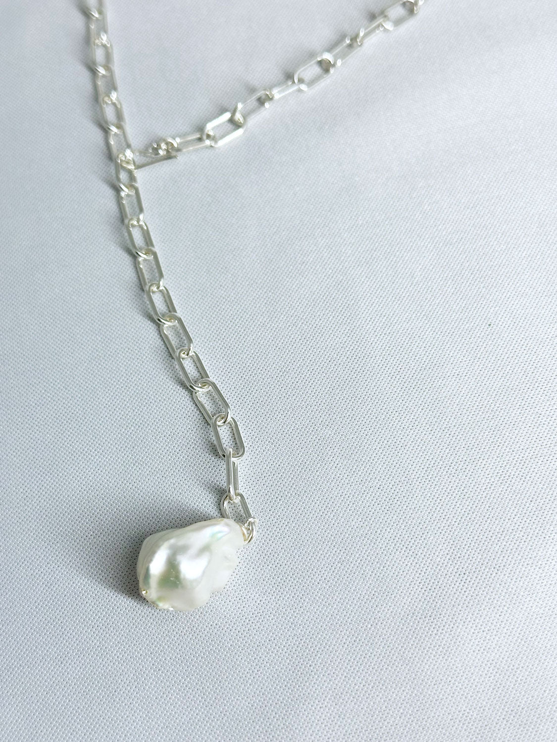 Lemme. L12308 Fog Pearl Lariet