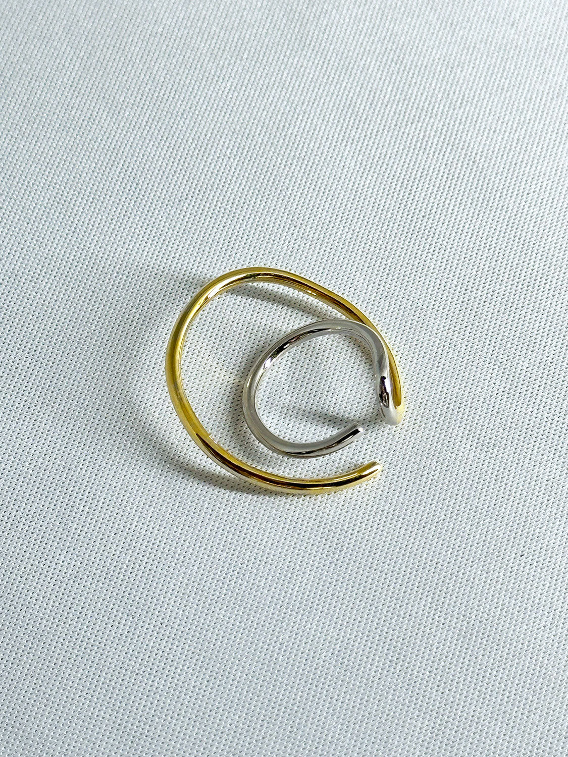 Lemme.  L7503 Flare Earcuff