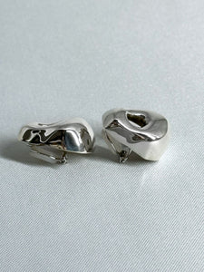 Lemme.  L6106E  Mini Melty Earrings (Clip)