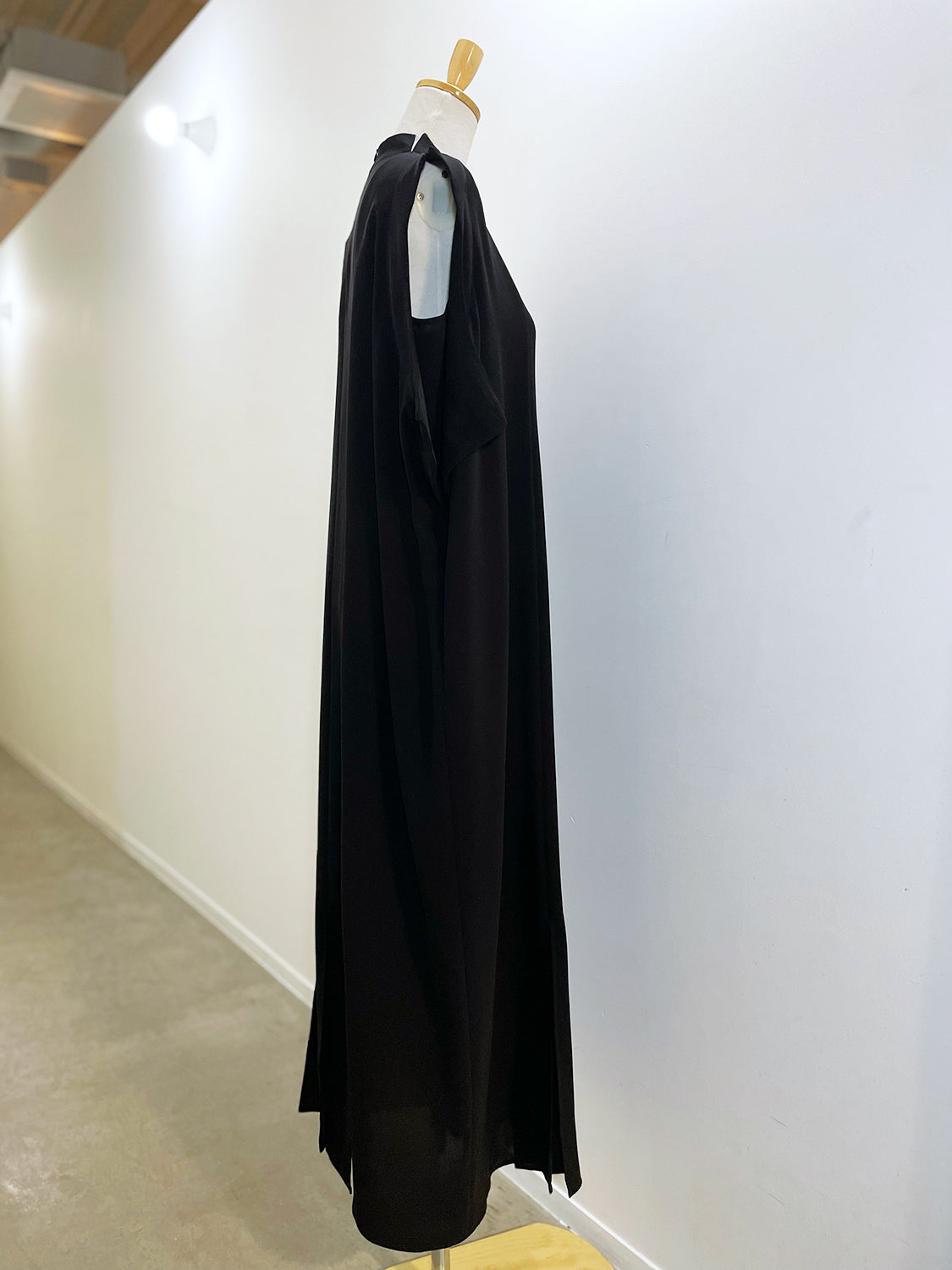 ENFOLD  SHREDDER HEM DRESS