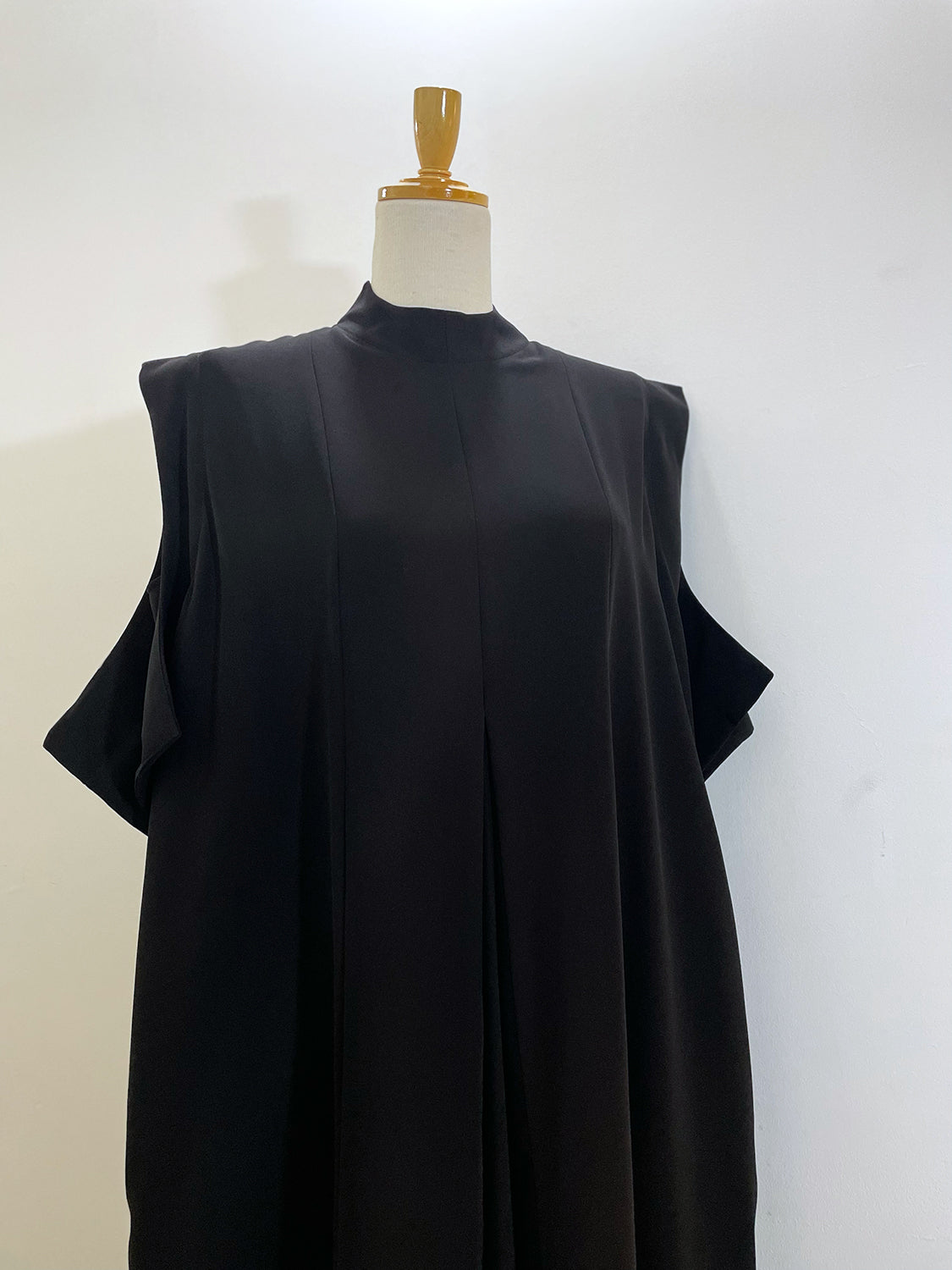 ENFOLD  SHREDDER HEM DRESS