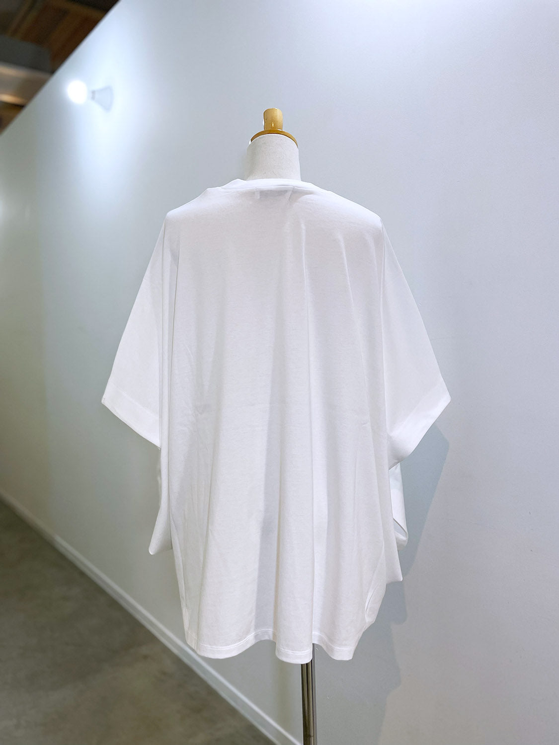 ENFOLD  HIGH-NECK HEXAGON T-SHIRT