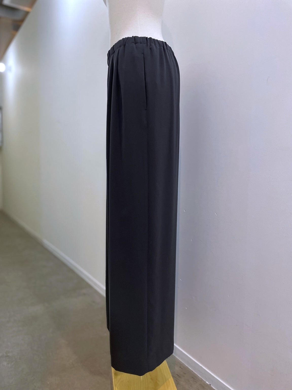 ENFOLD RELAX ELASTIC WIDE-TROUSERS