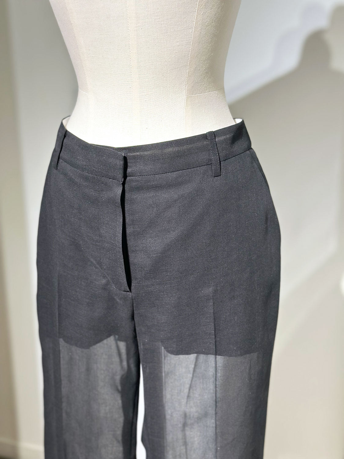 AMOMENTO SHEER STRAIGHT FIT PANTS