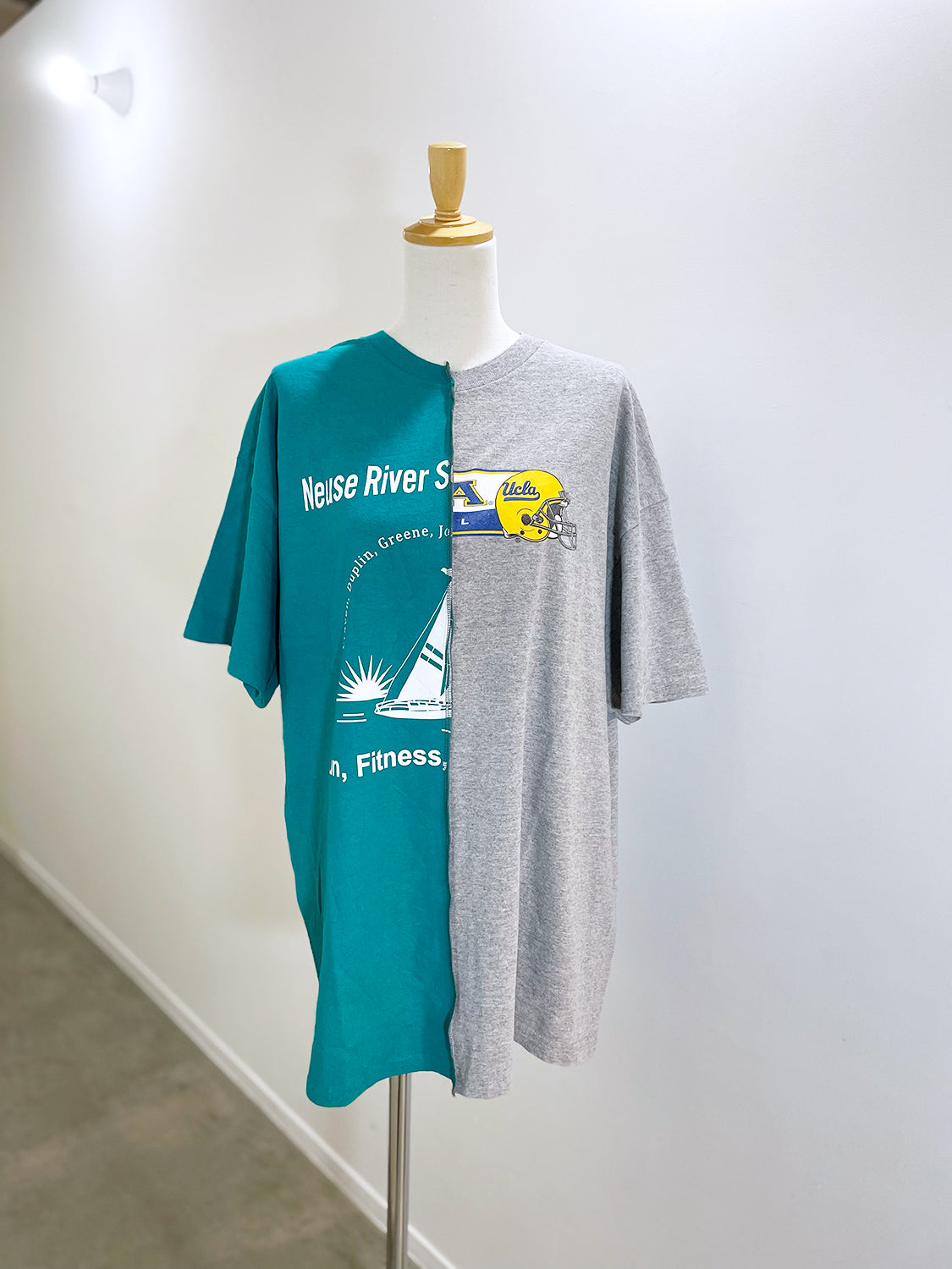 QUIITO HALF LOGO TEE