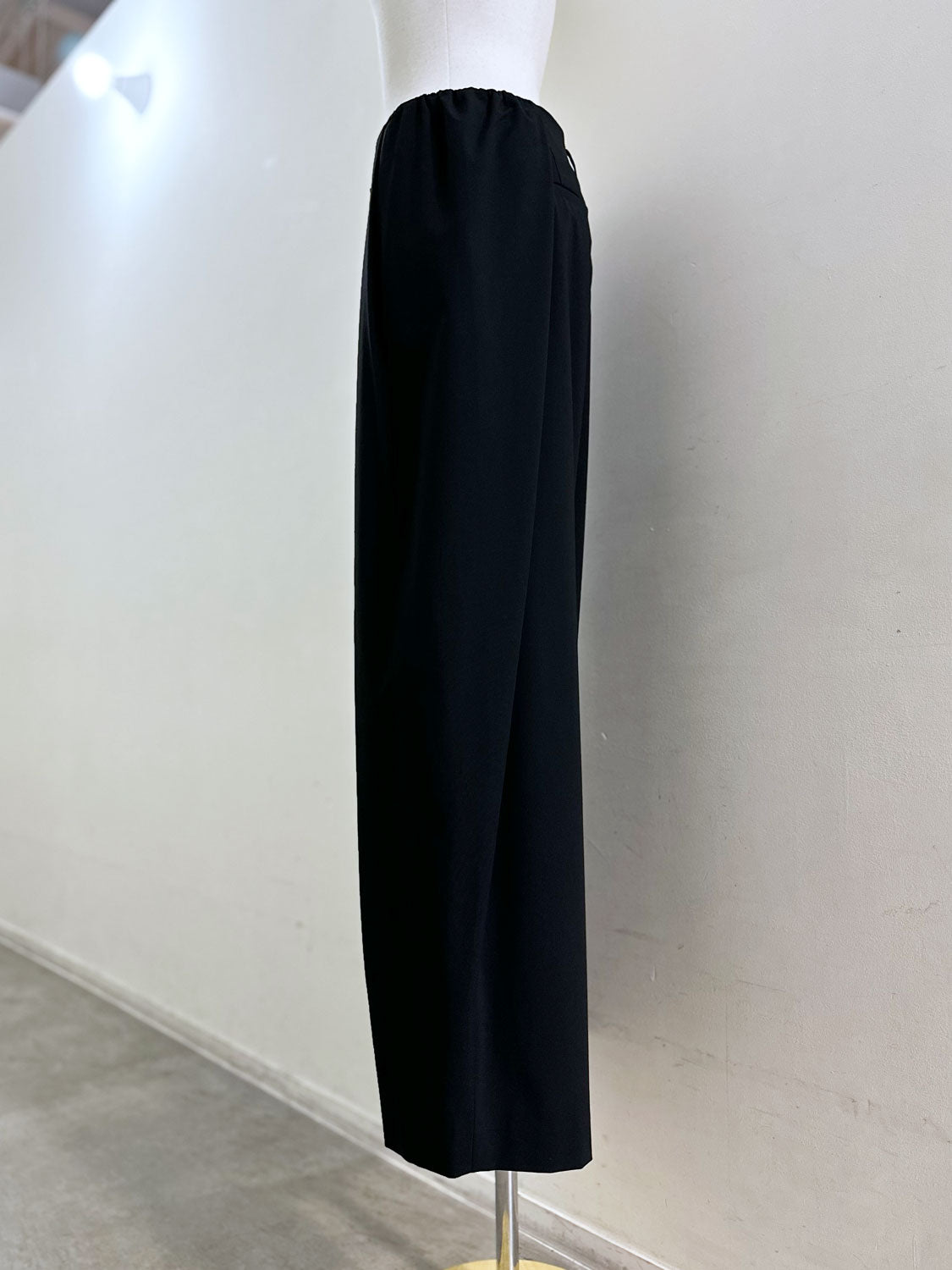 MAISONSPECIAL リアルレザーベルトセットアシンメトリータックパンツ