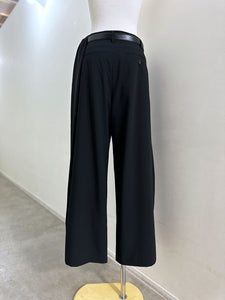 MAISONSPECIAL リアルレザーベルトセットアシンメトリータックパンツ