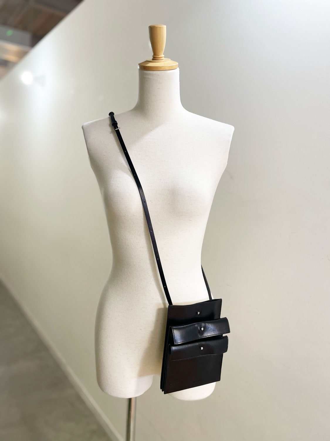 AMOMENTO TRIO POCKET BAG