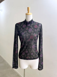 AMOMENTO FLORAL MOCK NECK TOP