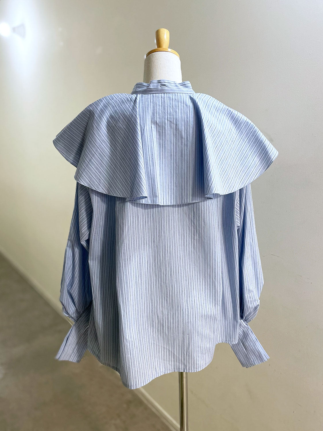 MAISONSPECIAL 2WAY ラッフルフリルブラウス