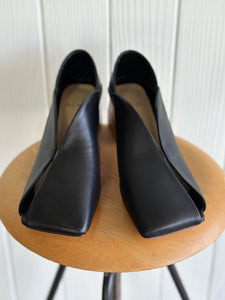 ALM. ERIN LEATHER PUMPS