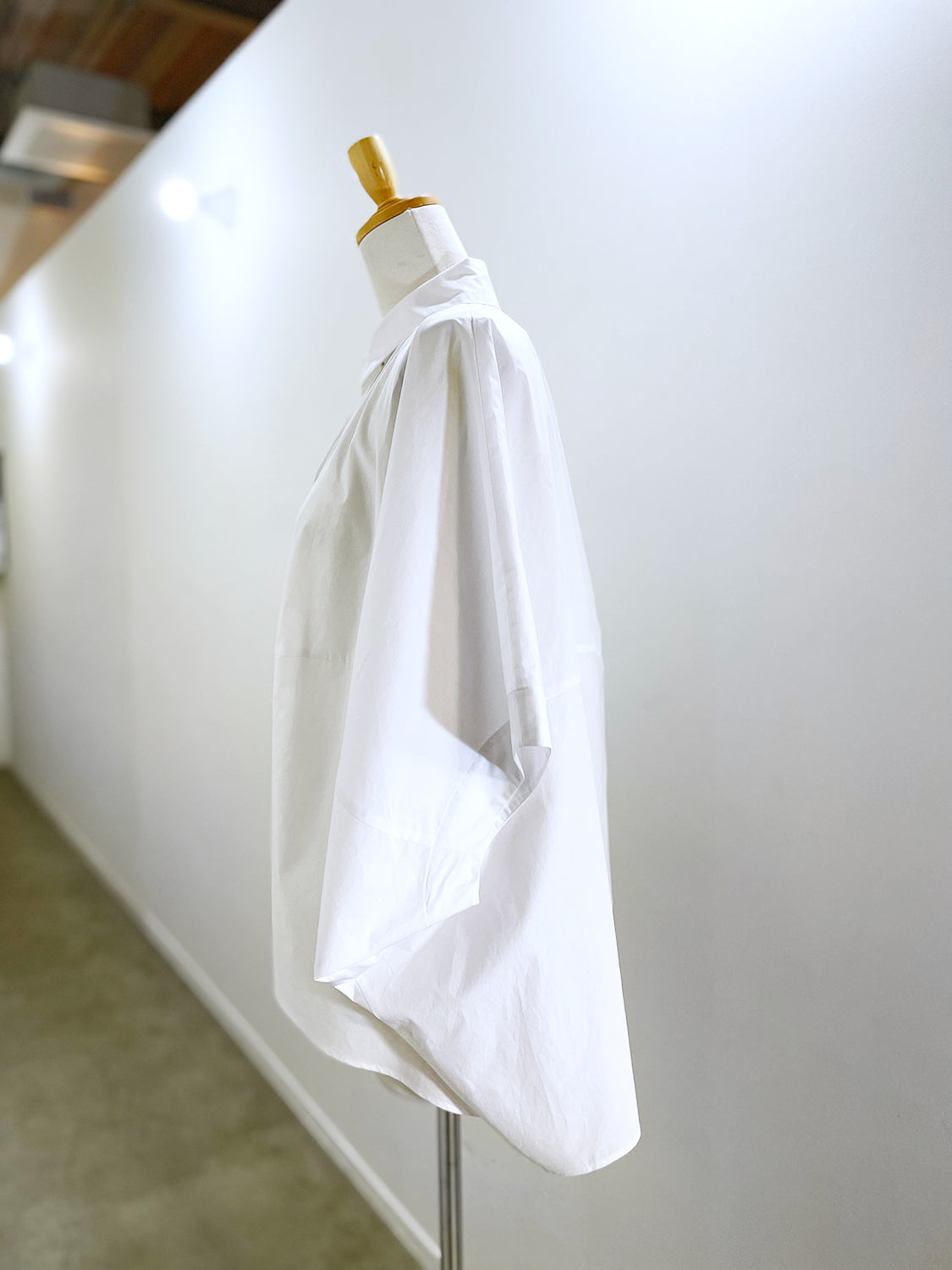 ENFOLD DRAPE HEXAGON SHIRT