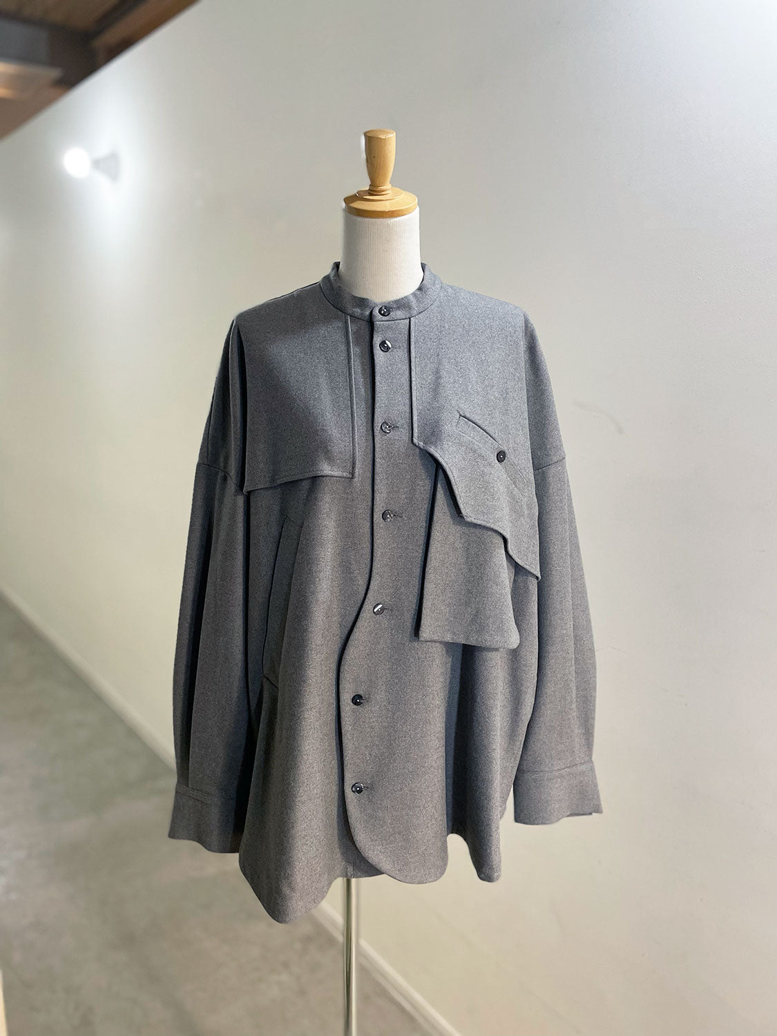 någonstans  LOOSE SHIRT