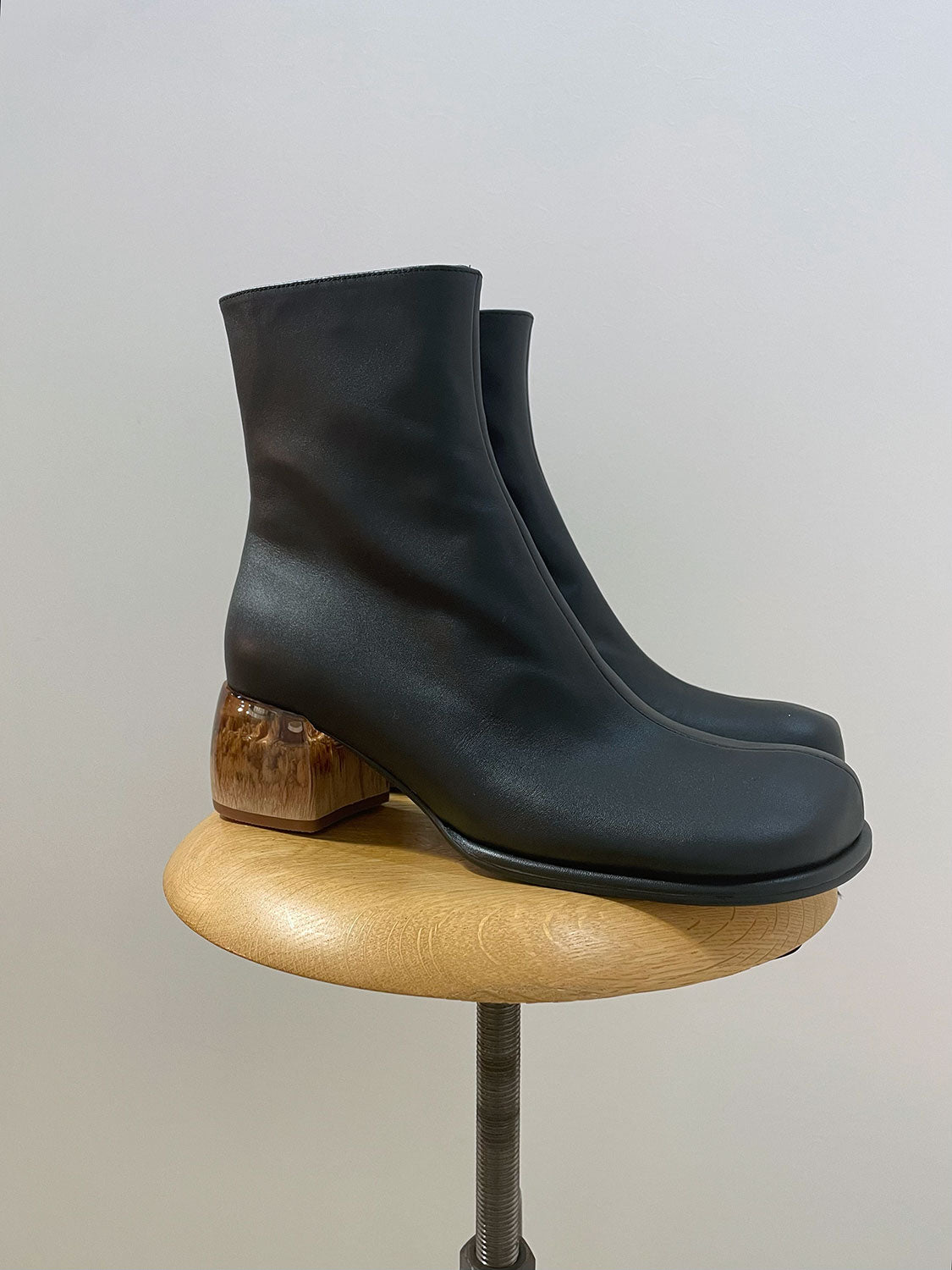 ALM. ADELA LEATHER BOOTS