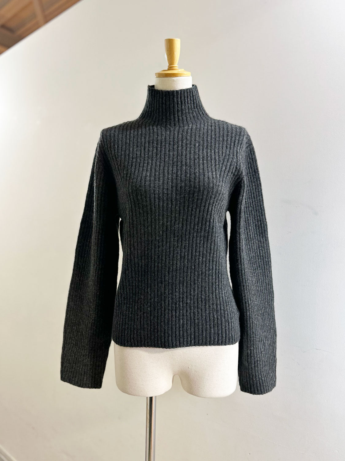AMOMENTO RIBBED TURTLE PULLOVER