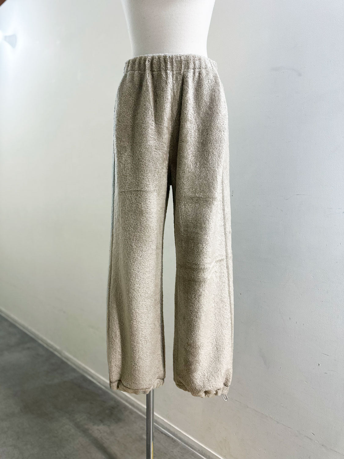 AMOMENTO FLUFFY BANDING PANTS