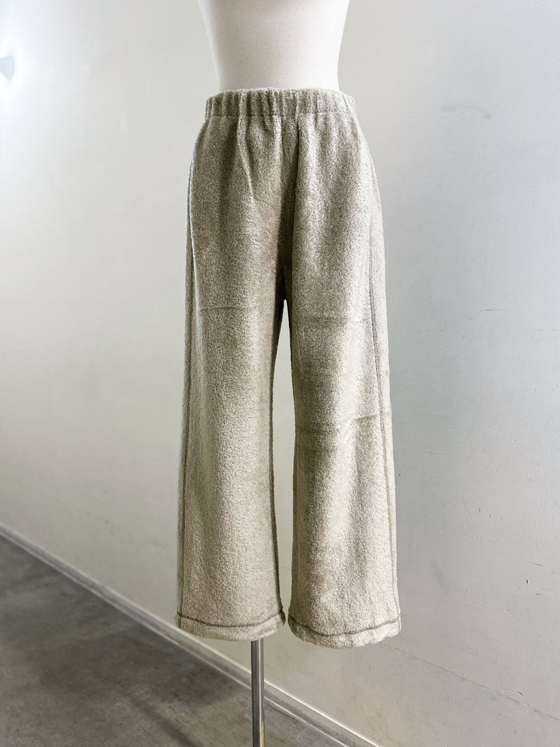 AMOMENTO FLUFFY BANDING PANTS